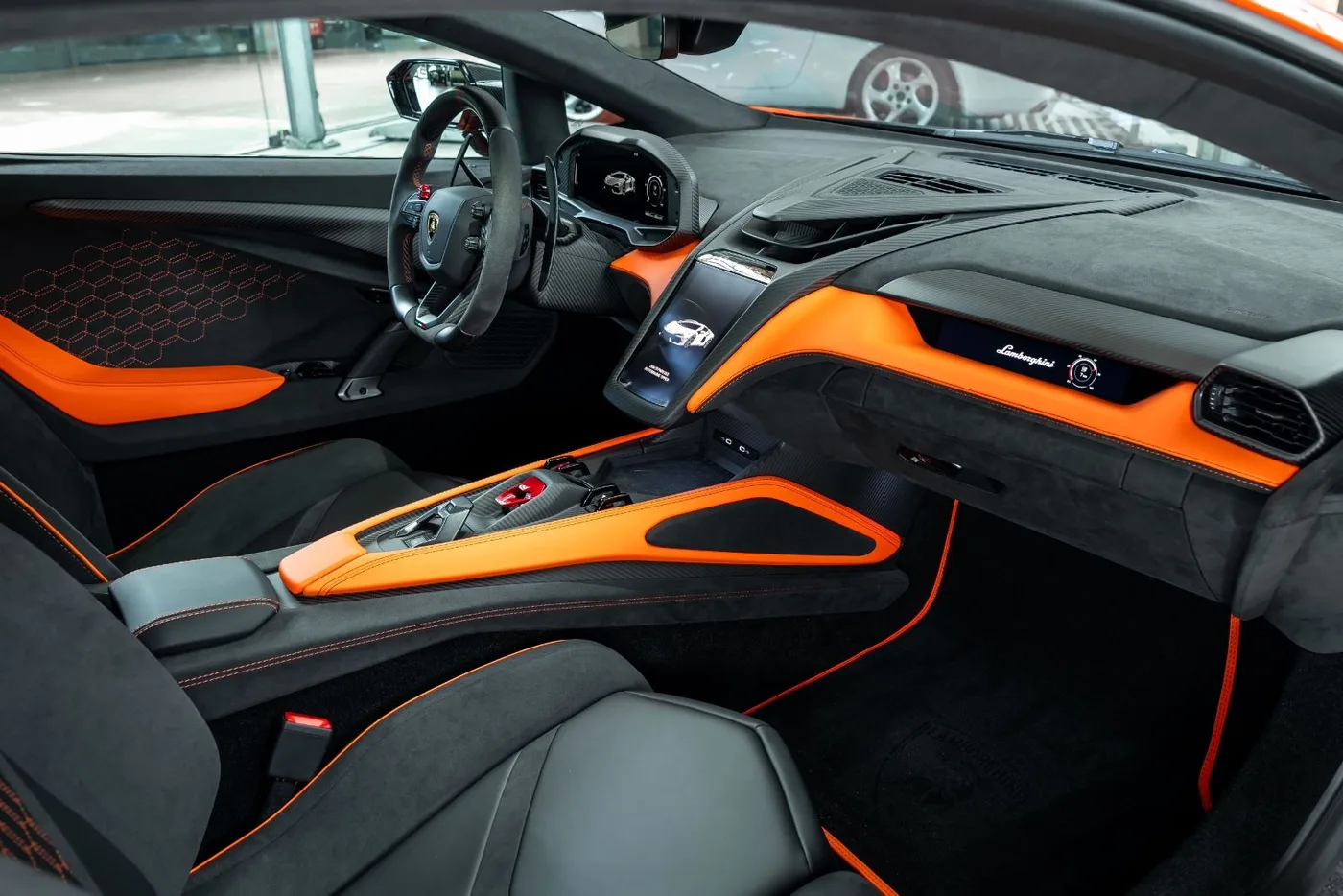 2025 Lamborghini Revuelto offered by a specialist dealer in Neuss, Germany, photo 10 of 10