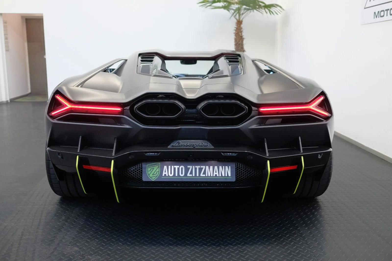 2025 Lamborghini Revuelto, 8/30