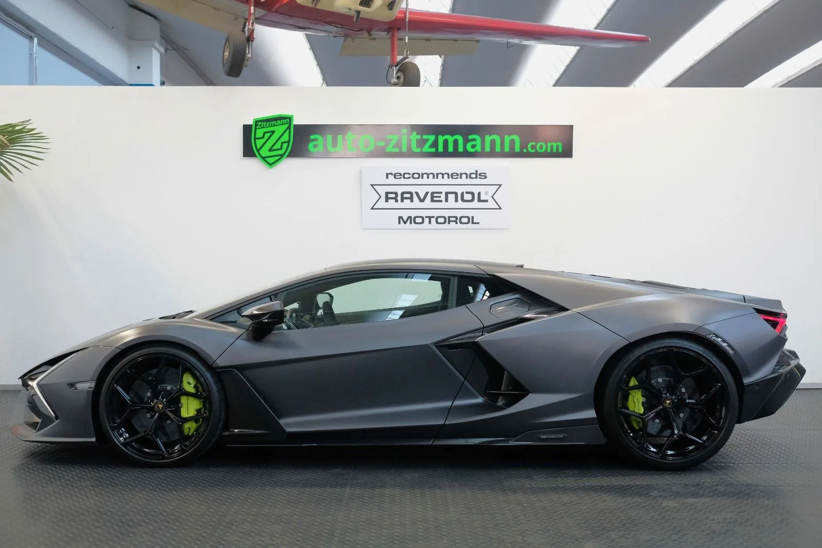 2025 Lamborghini Revuelto, 10/30