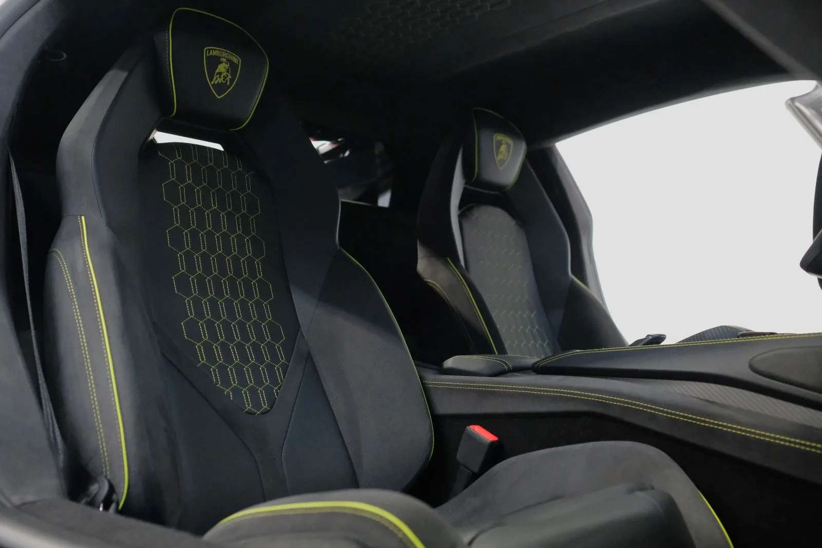 2025 Lamborghini Revuelto, 14/30