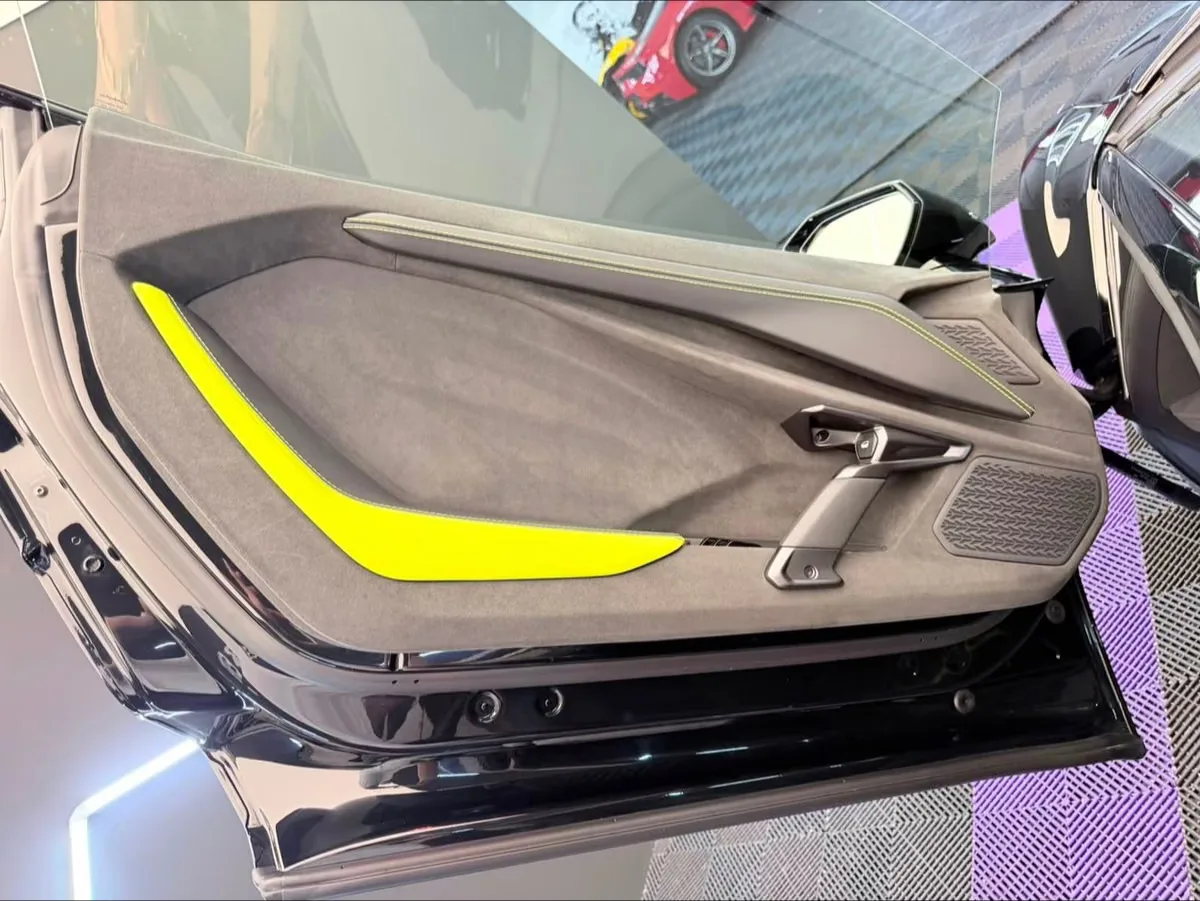 2025 Lamborghini Revuelto, 16/21