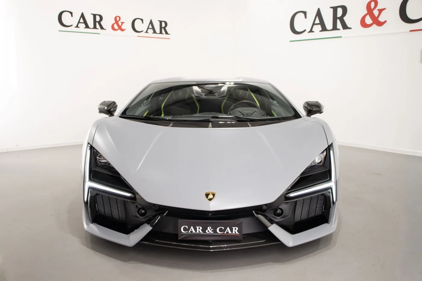 2025 Lamborghini Revuelto angeboten von einem Supersportwagenhändler in Zibido San Giacomo, Italien, Foto 3 von 24
