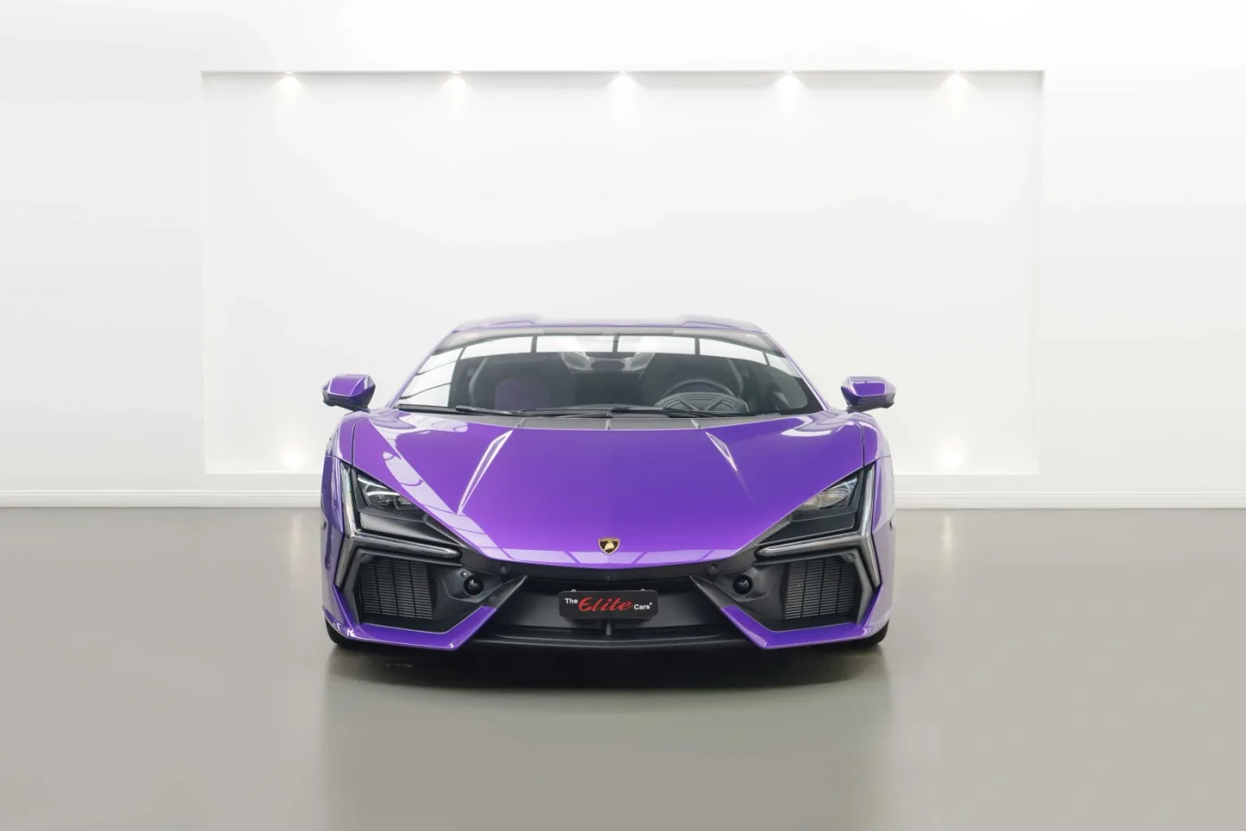 2025 Lamborghini Revuelto offered by a specialist dealer in Dubai, United Arab Emirates, photo 6 of 10