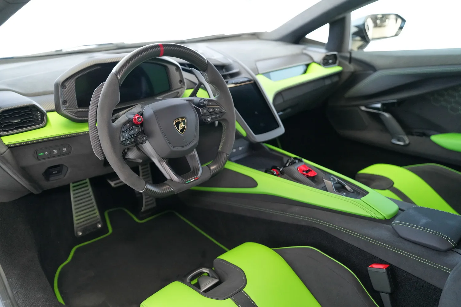 2025 Lamborghini Revuelto, 4/20