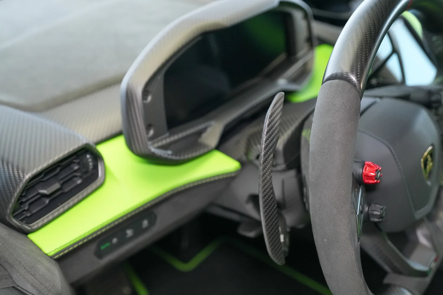 2025 Lamborghini Revuelto, 8/20