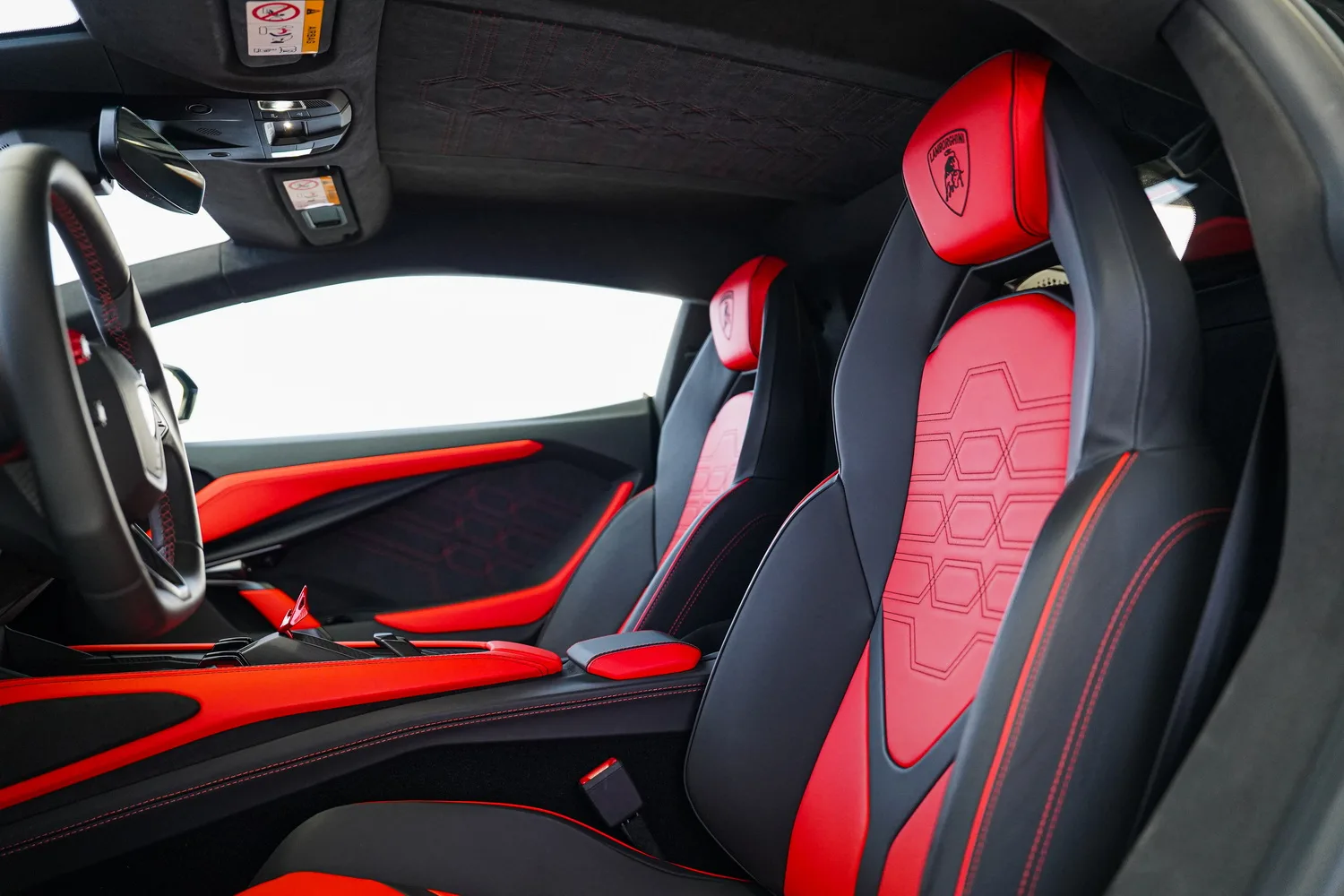 2025 Lamborghini Revuelto, 12/17