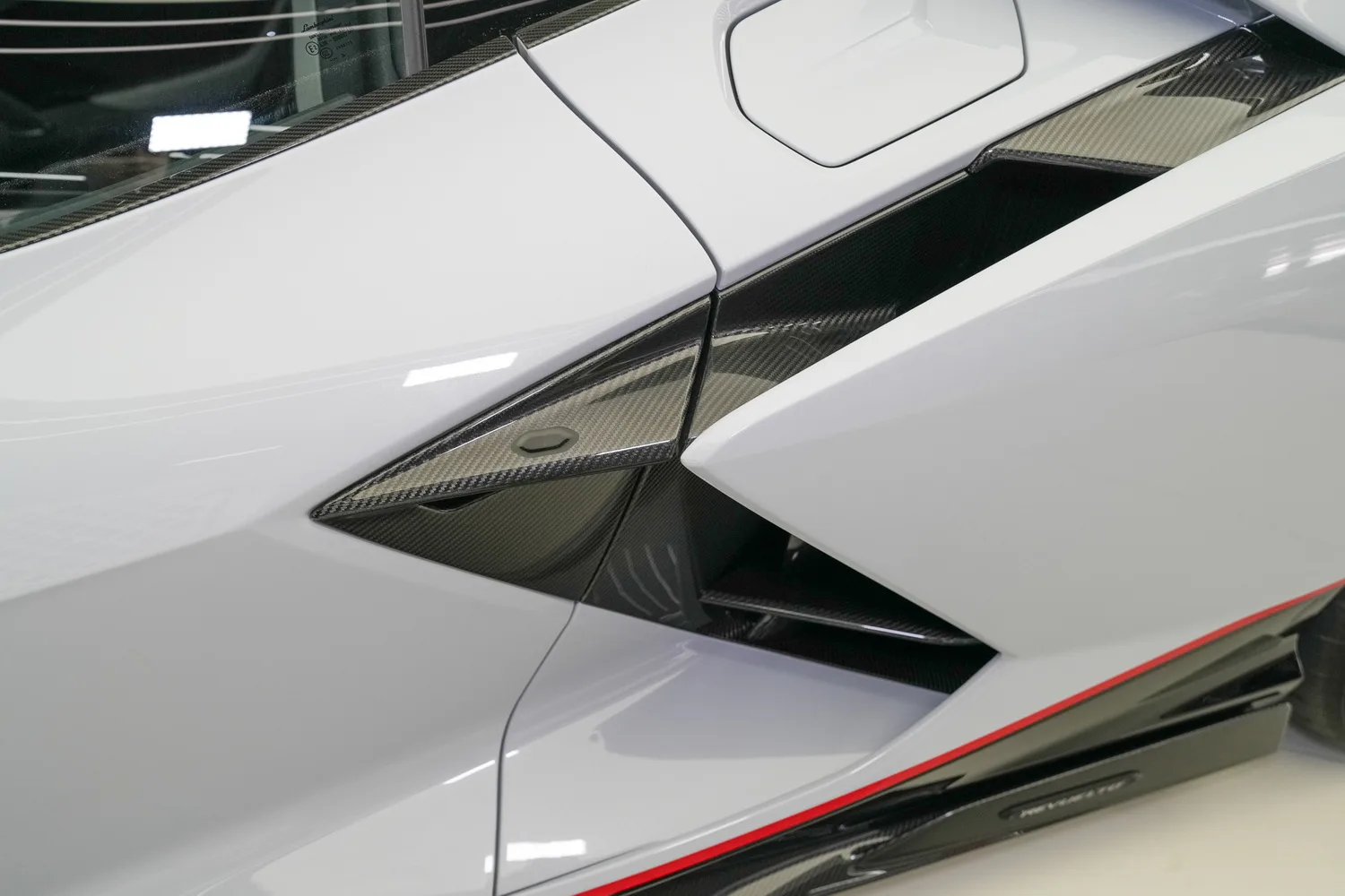2025 Lamborghini Revuelto Ad Personam Alpha, 12/20