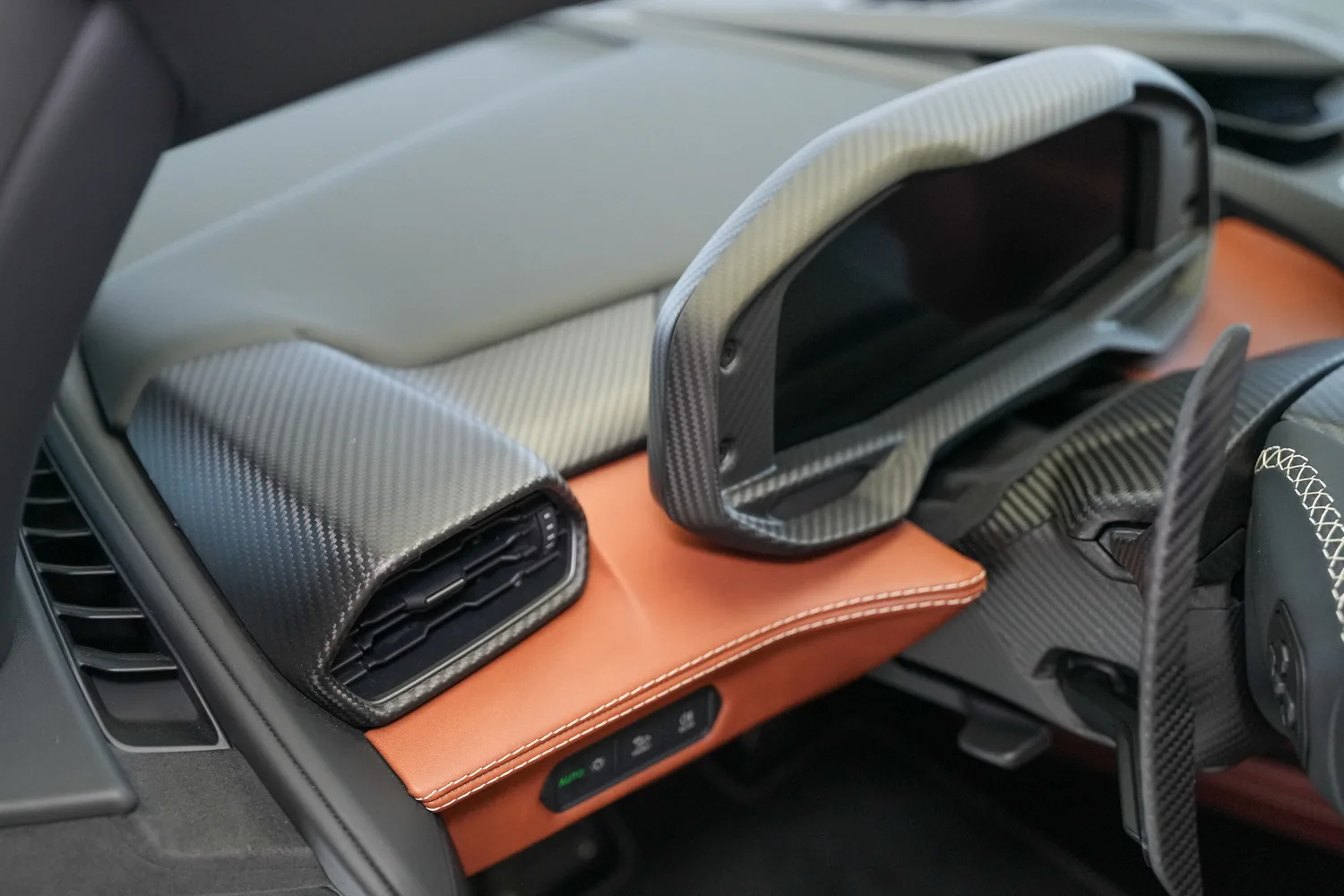 2025 Lamborghini Revuelto Ad Personam Alpha, 6/20