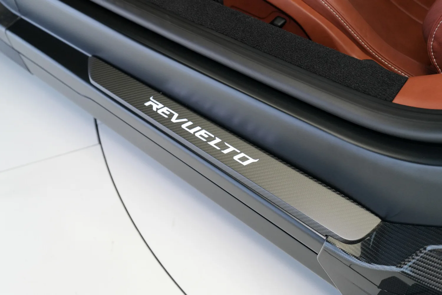 2025 Lamborghini Revuelto Ad Personam Alpha, 8/20