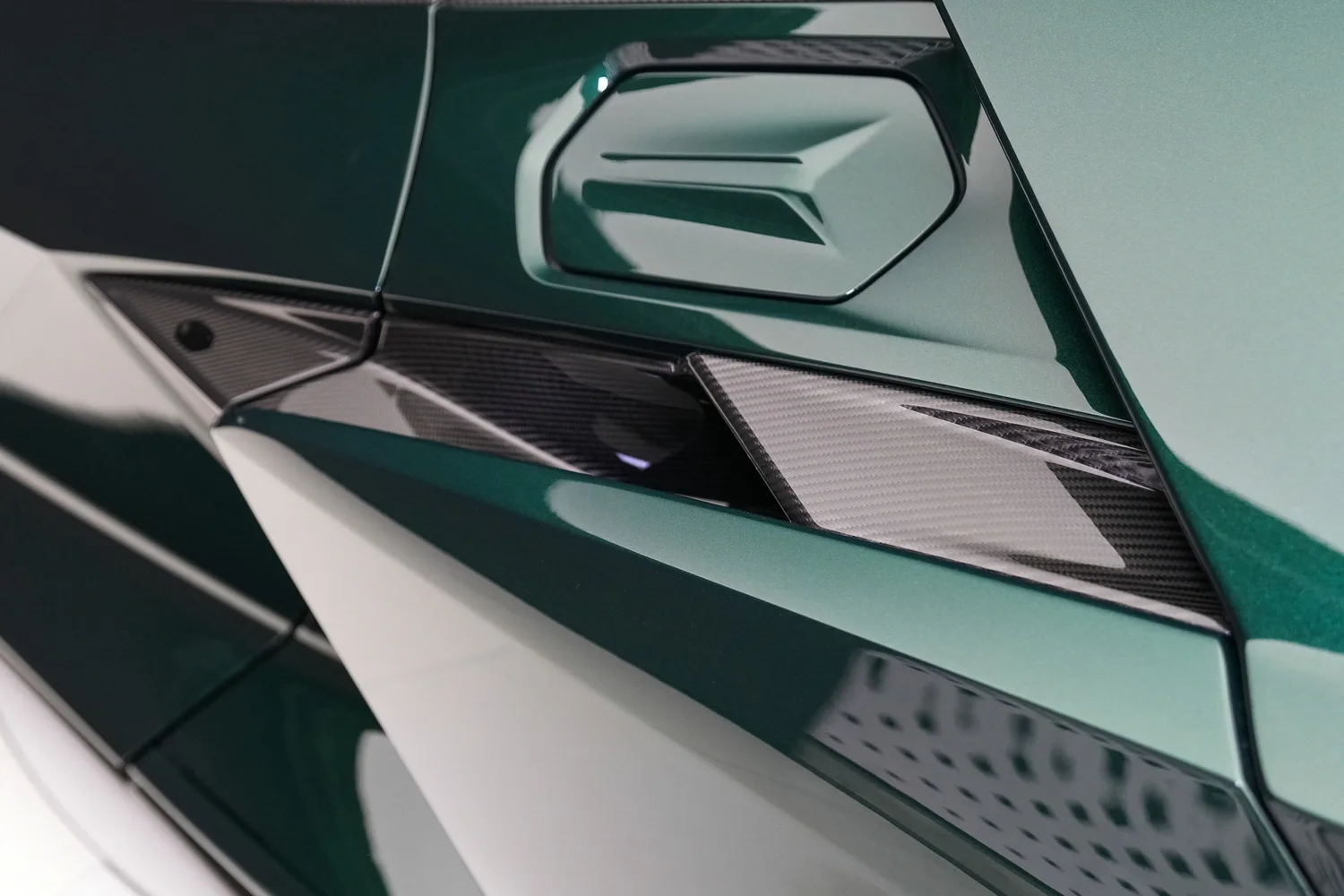 2025 Lamborghini Revuelto Ad Personam Alpha, 20/20