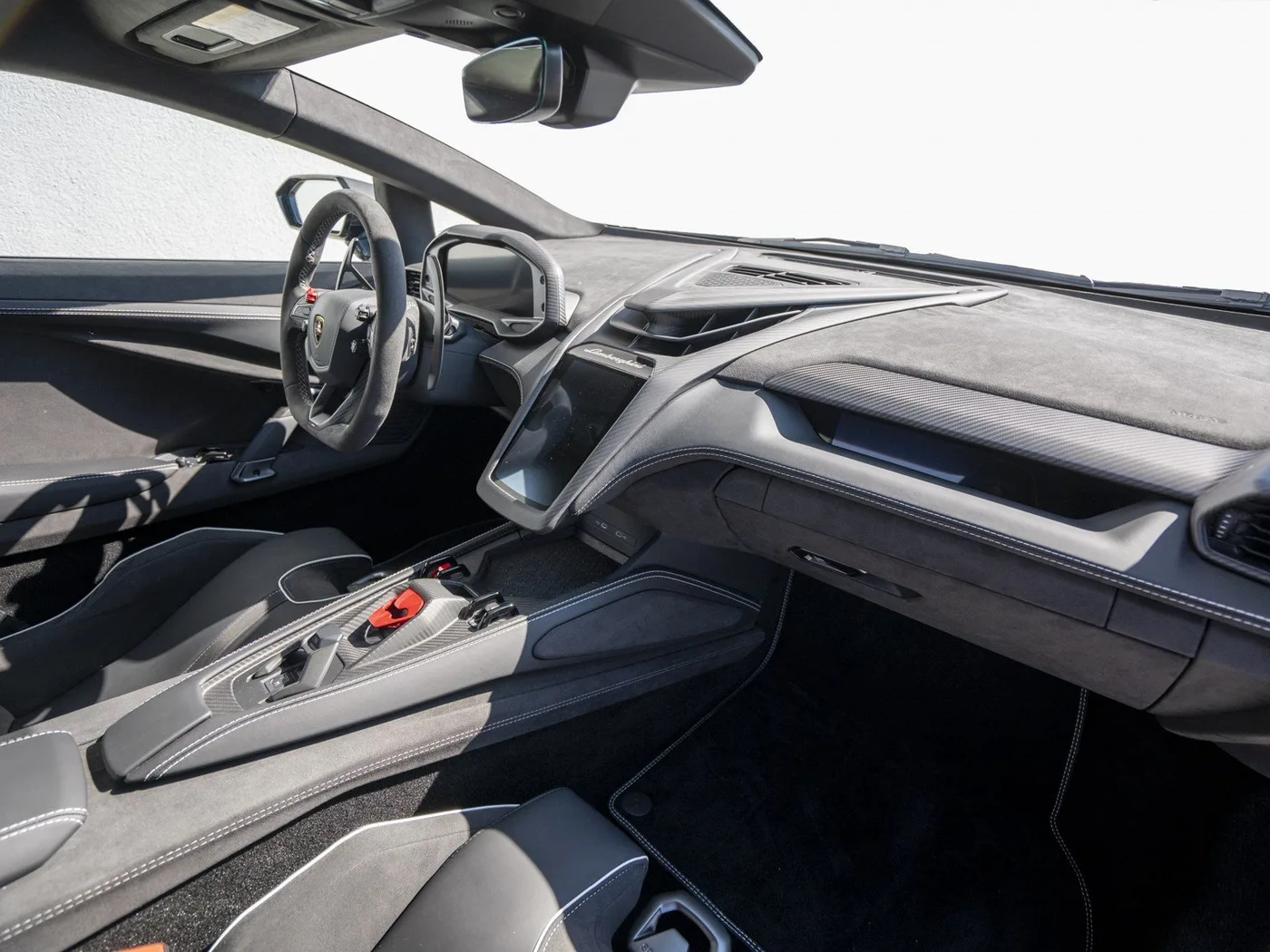 2025 Lamborghini Revuelto proposée par un concessionnaire spécialisé à Singen, Allemagne, photo 14 sur 15