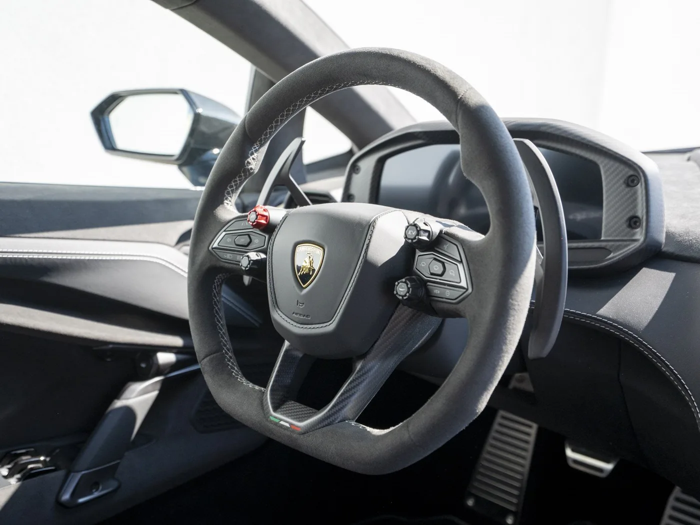 2025 Lamborghini Revuelto proposée par un concessionnaire spécialisé à Singen, Allemagne, photo 15 sur 15