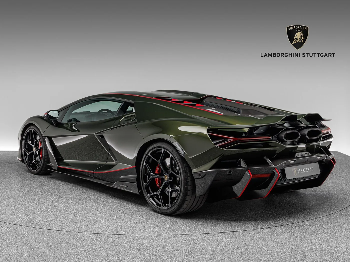 2025 Lamborghini Revuelto offered by a specialist dealer in Böblingen, Germany, photo 4 of 15