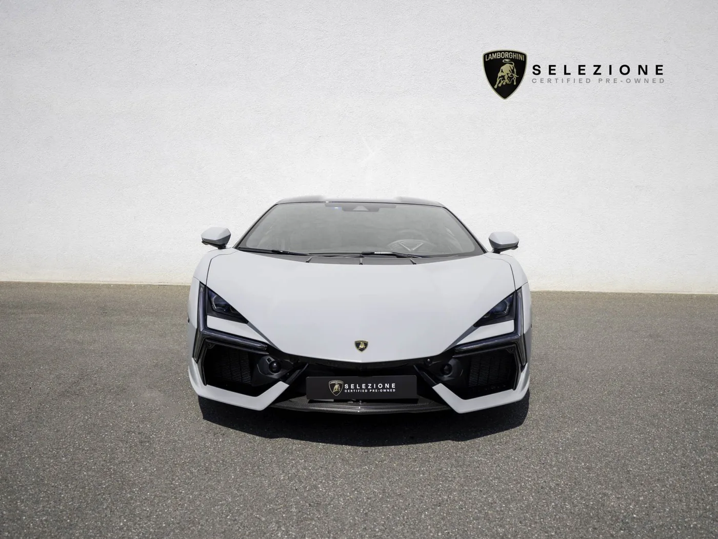 2025 Lamborghini Revuelto proposée par un concessionnaire spécialisé à Singen, Allemagne, photo 8 sur 25
