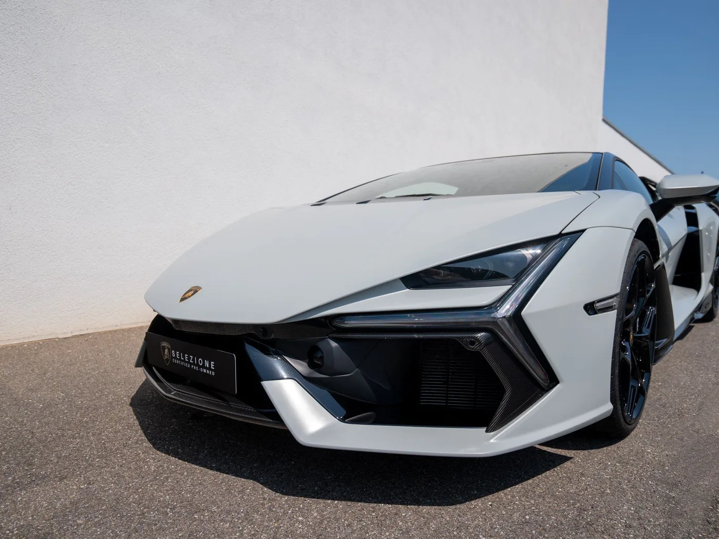 2025 Lamborghini Revuelto proposée par un concessionnaire spécialisé à Singen, Allemagne, photo 24 sur 25