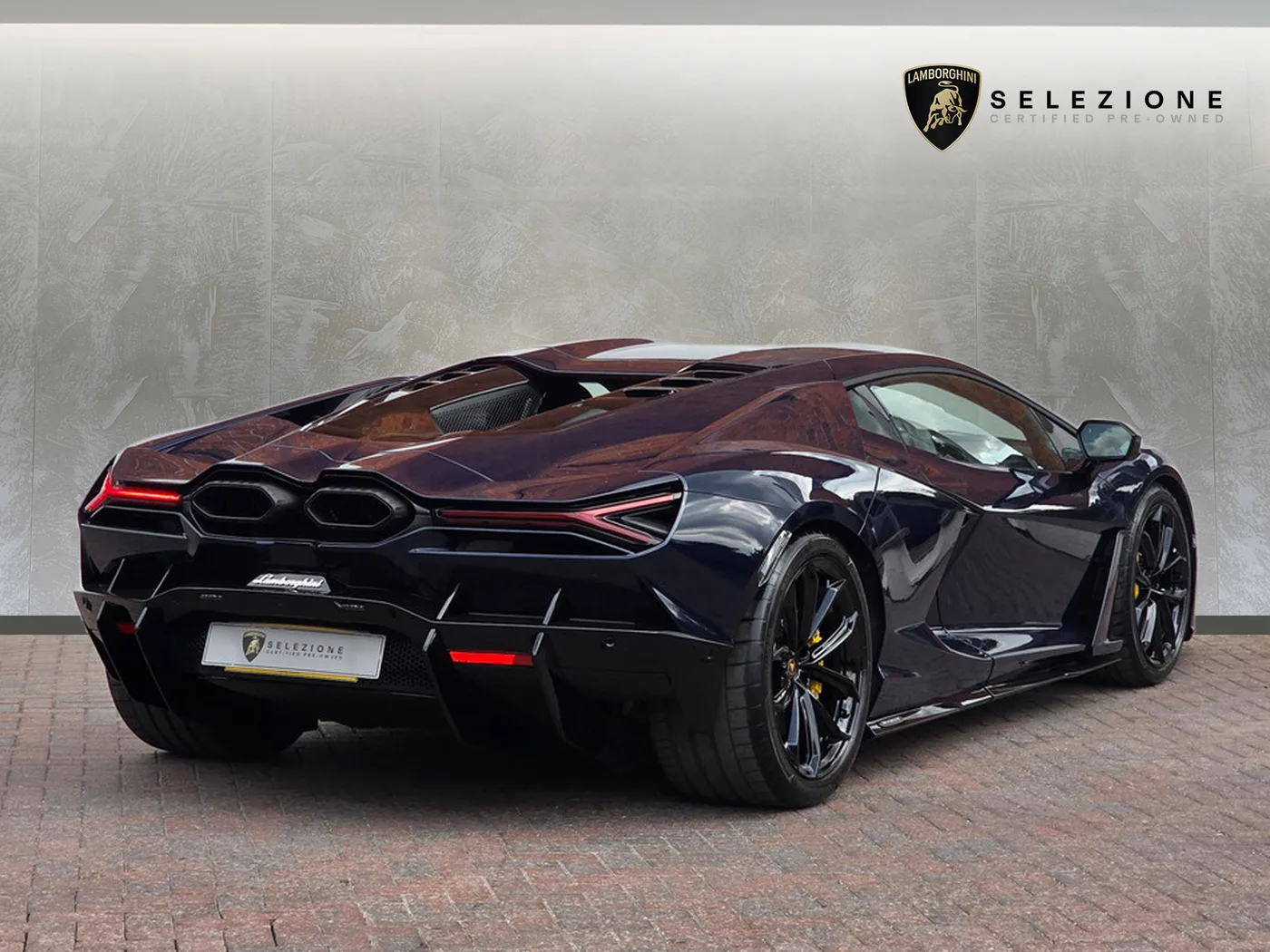 2025 Lamborghini Revuelto offered by a franchised dealer group in Pangbourne, United Kingdom, photo 3 of 20
