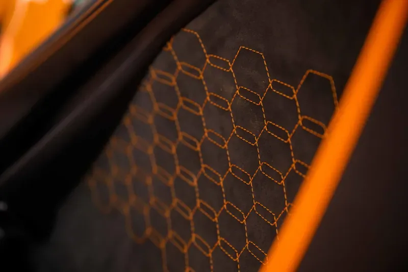 2025 Lamborghini Revuelto, 8/20