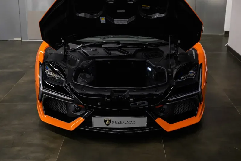 2025 Lamborghini Revuelto, 10/20