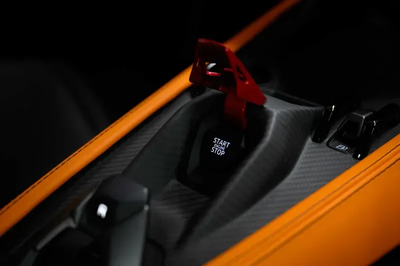 2025 Lamborghini Revuelto, 17/20