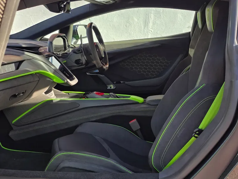 2025 Lamborghini Revuelto, 6/20