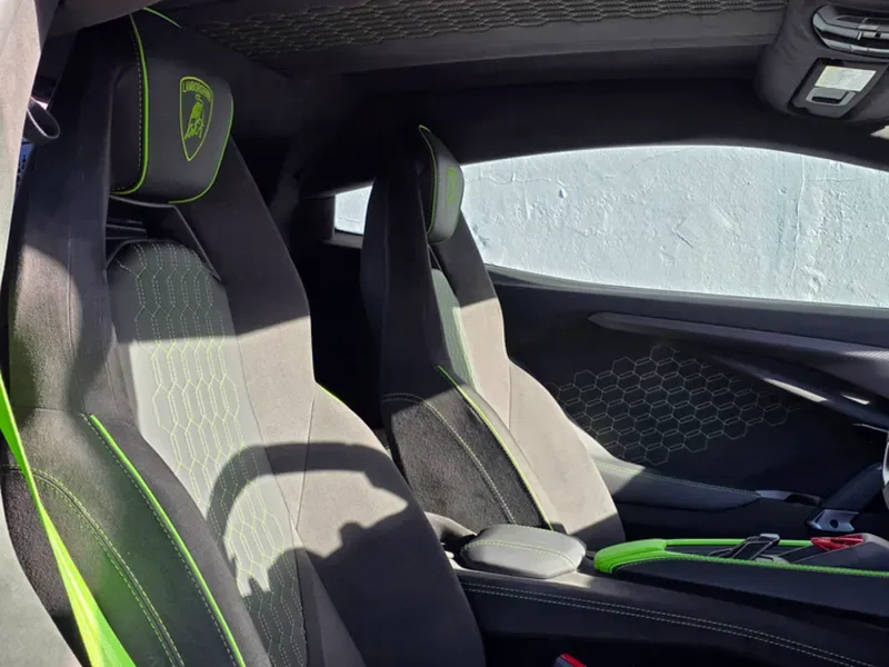 2025 Lamborghini Revuelto, 7/20