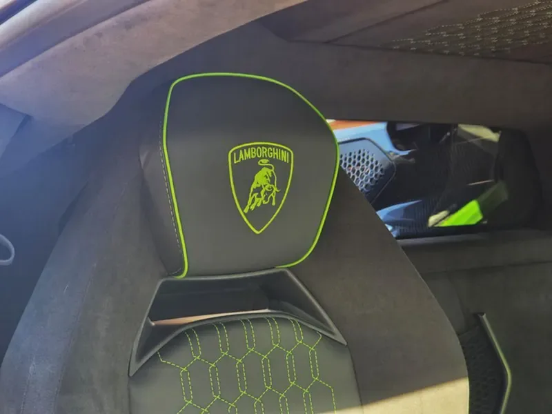 2025 Lamborghini Revuelto, 8/20