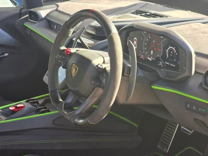 2025 Lamborghini Revuelto, 13/20