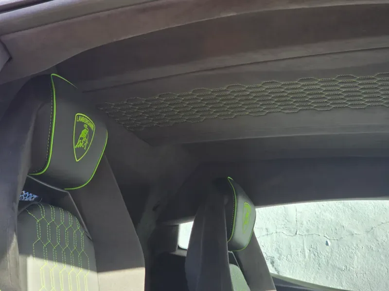 2025 Lamborghini Revuelto, 17/20