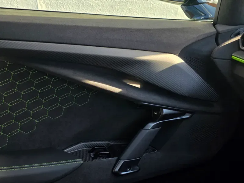 2025 Lamborghini Revuelto, 18/20