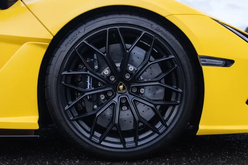 2025 Lamborghini Revuelto, 8/20