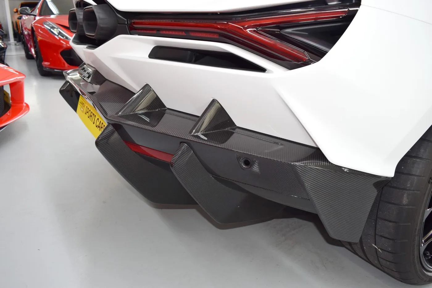 2025 Lamborghini Revuelto proposée par un concessionnaire spécialisé à Pfaffenhofen an der Ilm, Allemagne, photo 15 sur 15