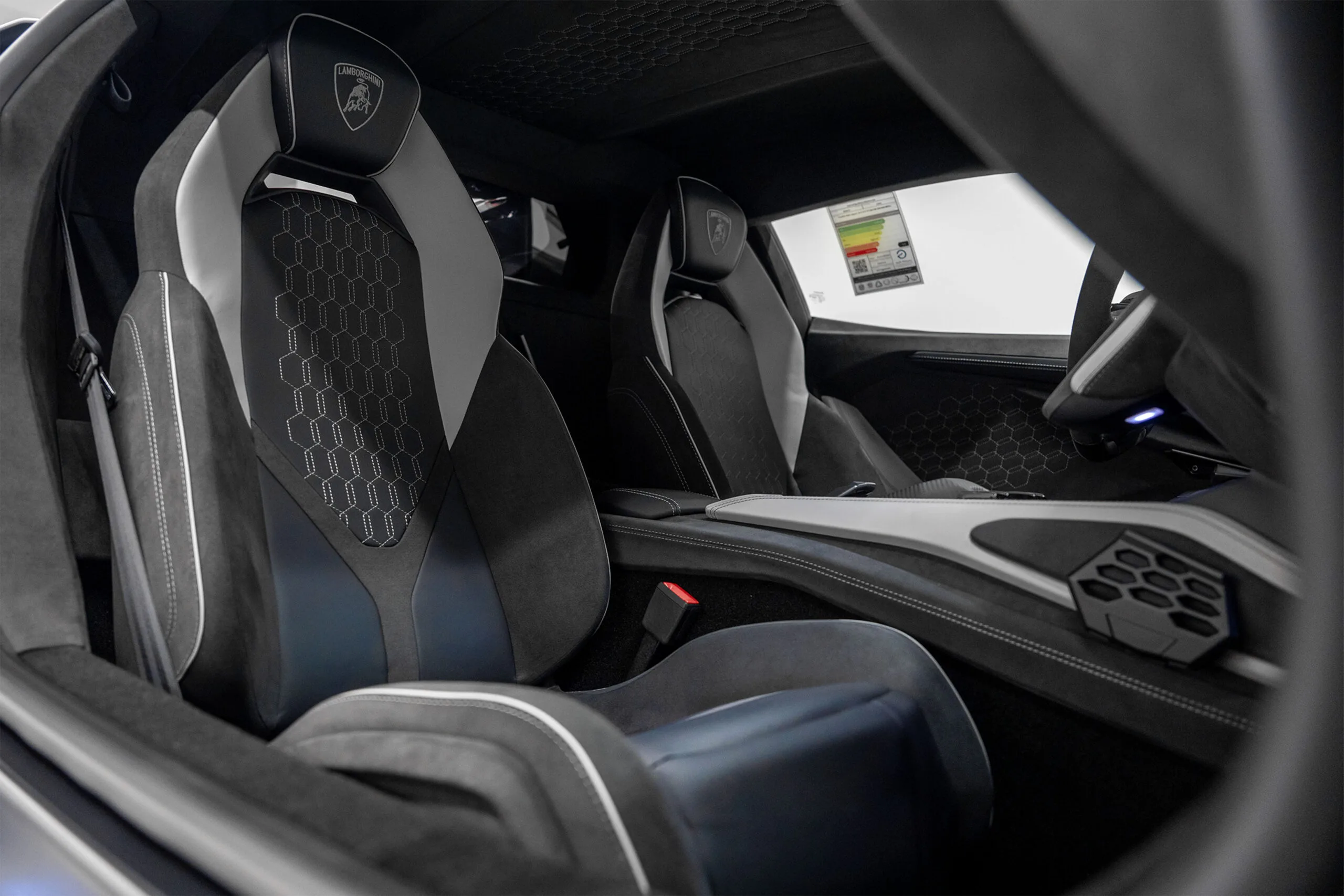 2025 Lamborghini Revuelto, 20/20