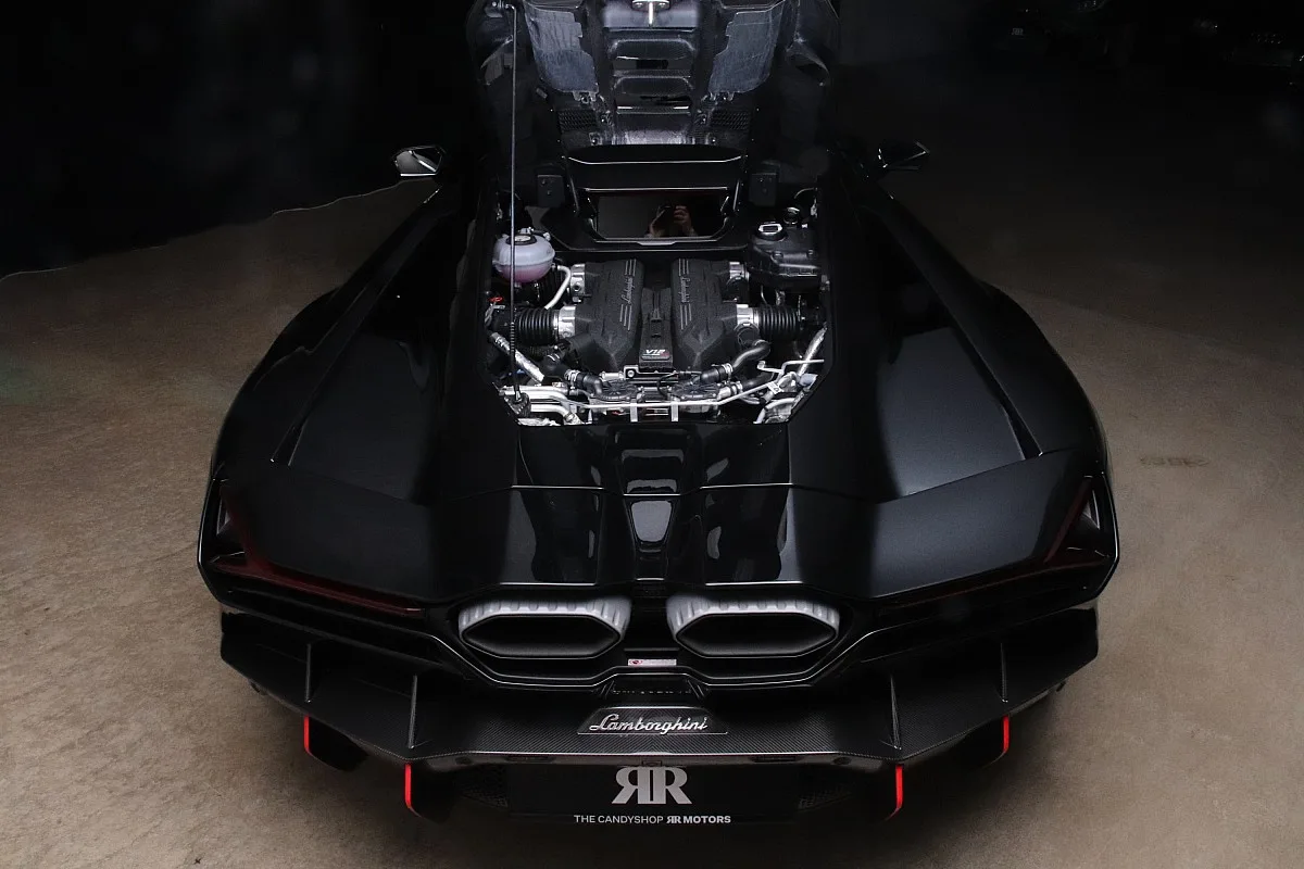 2025 Lamborghini Revuelto angeboten von einem Fachhändler in Unterweitersdorf, Österreich, Foto 6 von 15