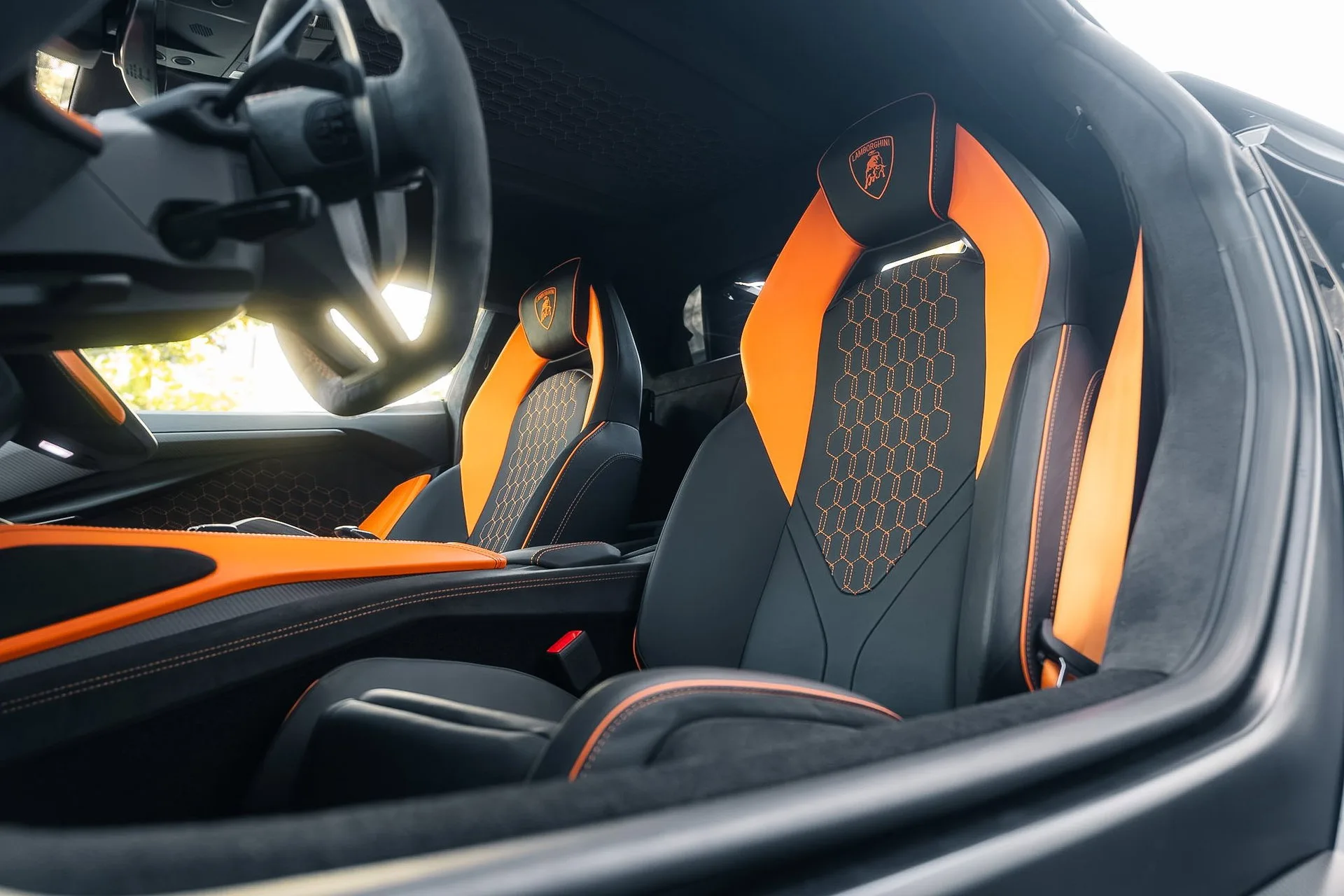 2025 Lamborghini Revuelto, 7/11