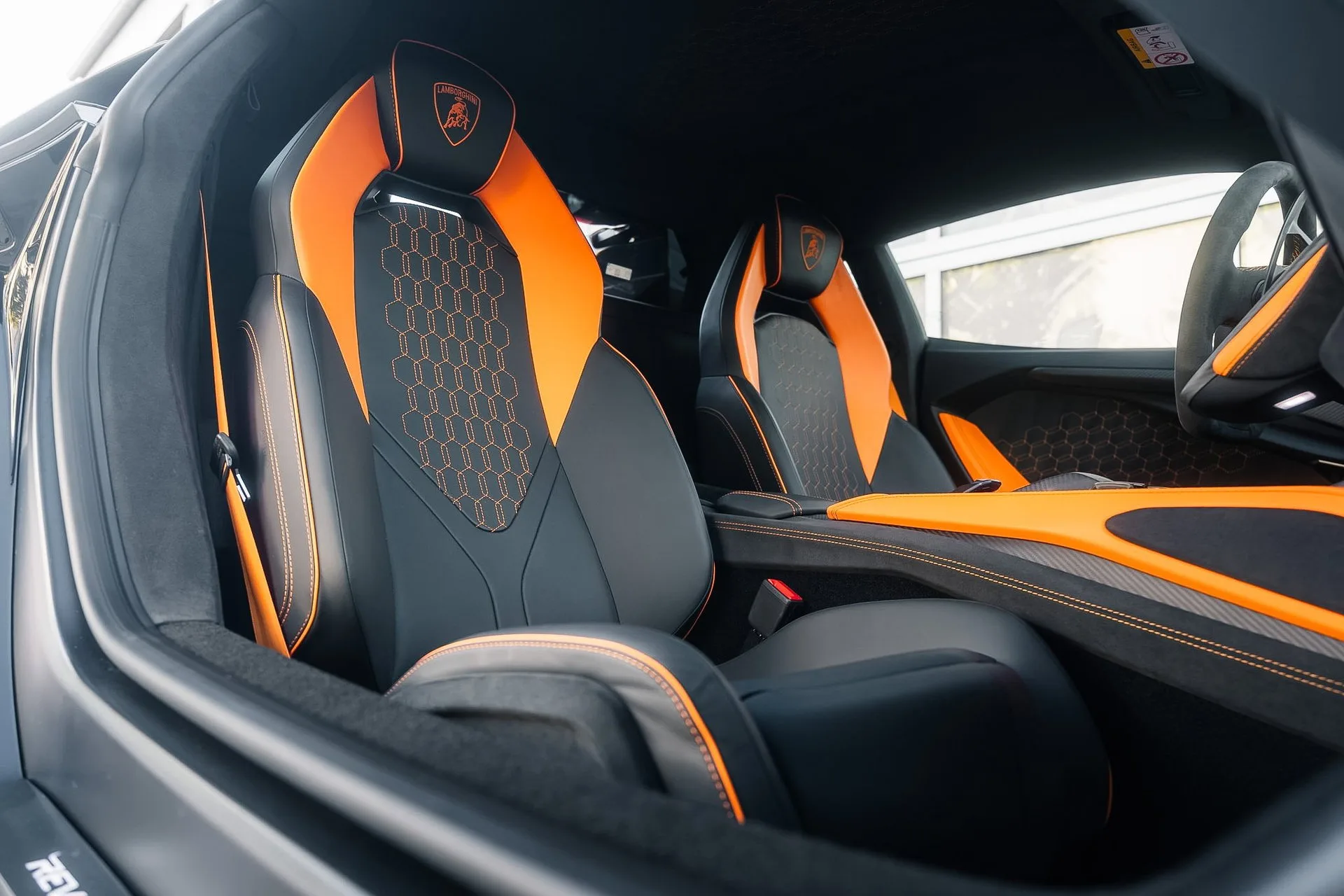 2025 Lamborghini Revuelto, 8/11