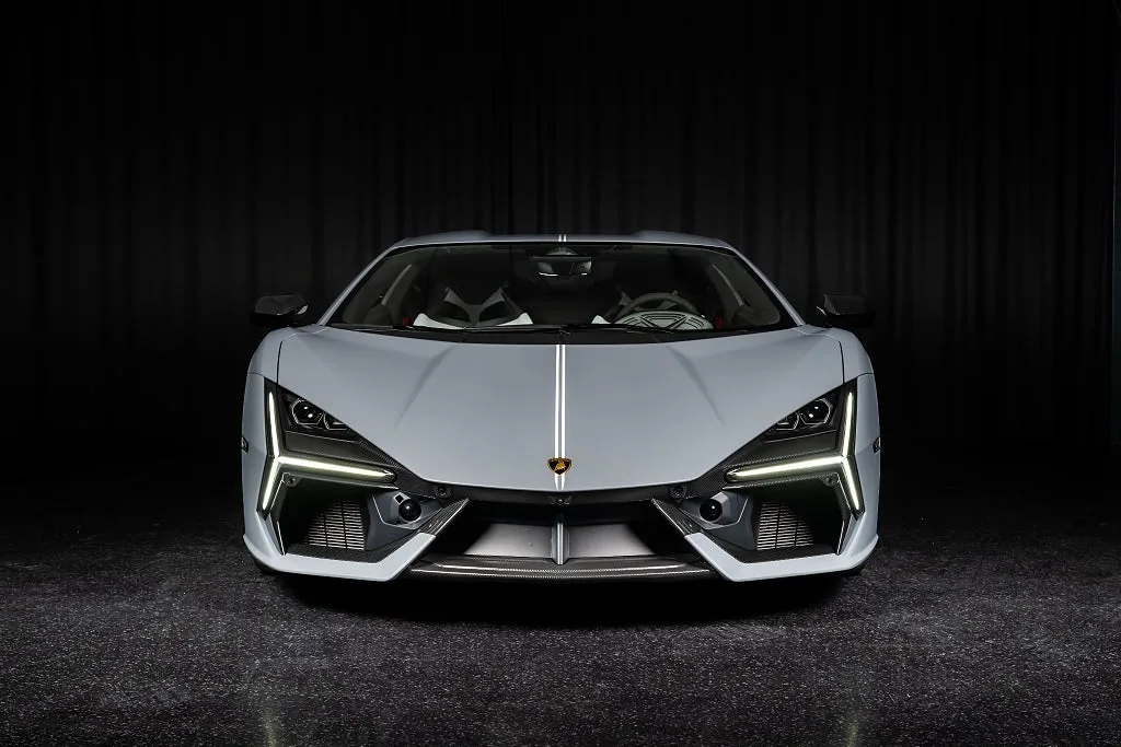 2025 Lamborghini Revuelto, 2/26