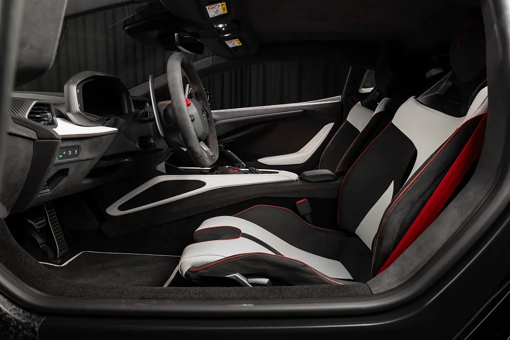 2025 Lamborghini Revuelto, 19/26