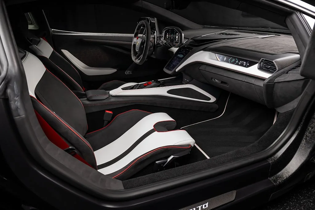 2025 Lamborghini Revuelto, 21/26