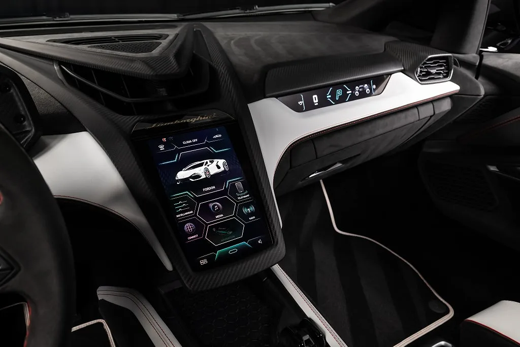 2025 Lamborghini Revuelto, 24/26