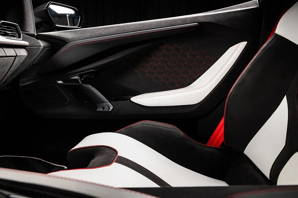 2025 Lamborghini Revuelto, 26/26