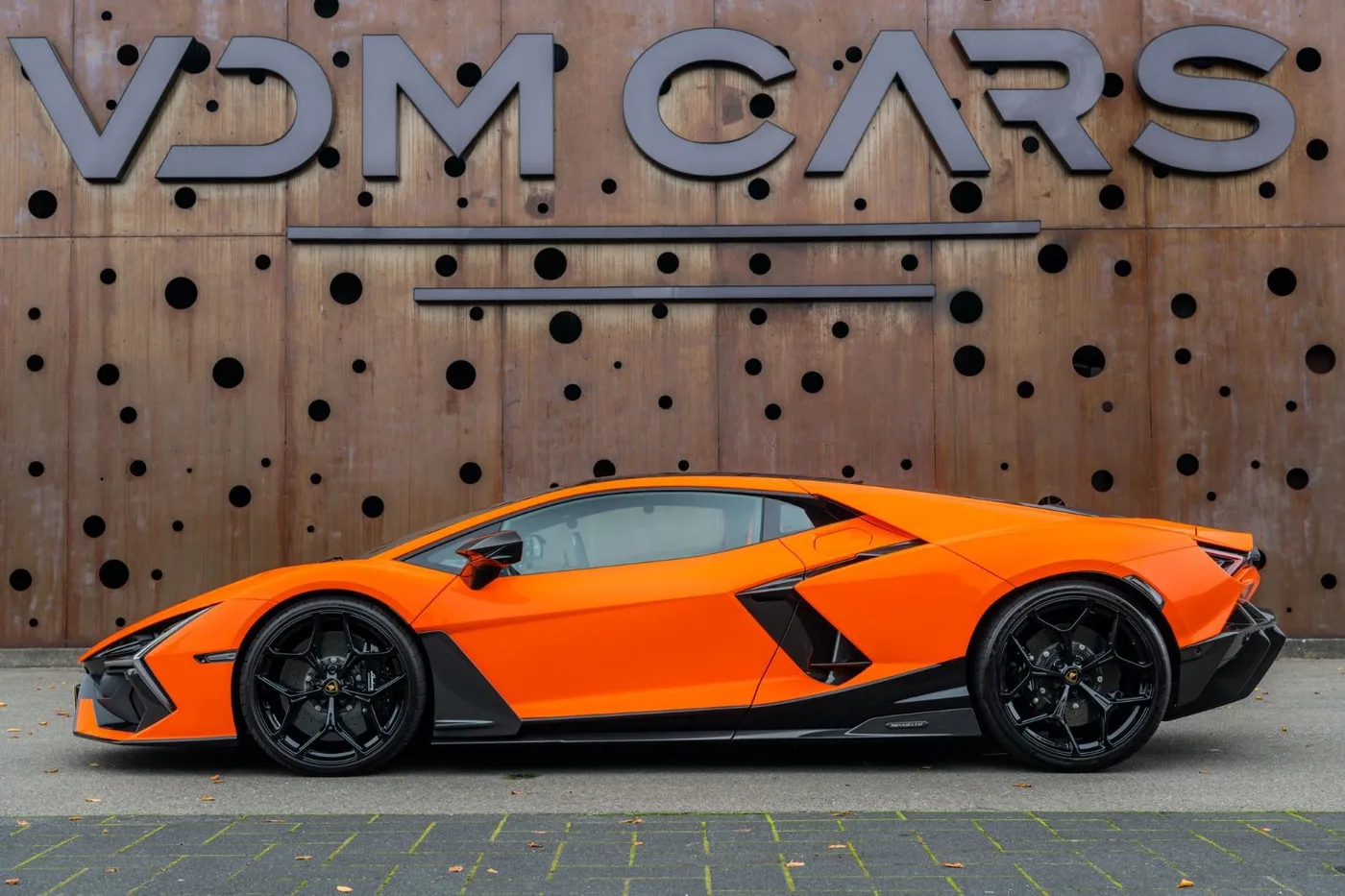 2025 Lamborghini Revuelto proposée par un spécialiste de la supercar à Gronau, Allemagne, photo 7 sur 25