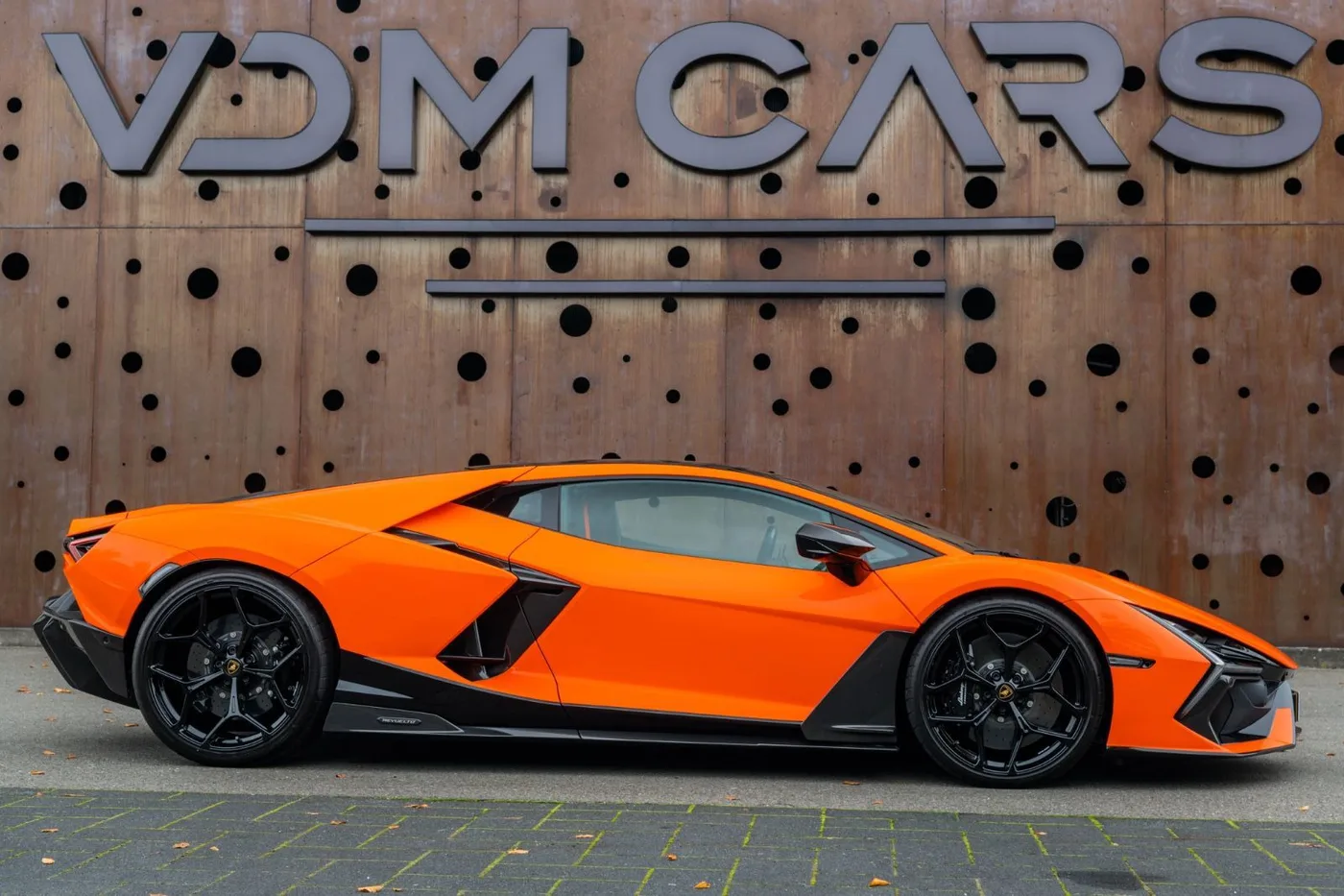 2025 Lamborghini Revuelto proposée par un spécialiste de la supercar à Gronau, Allemagne, photo 8 sur 25