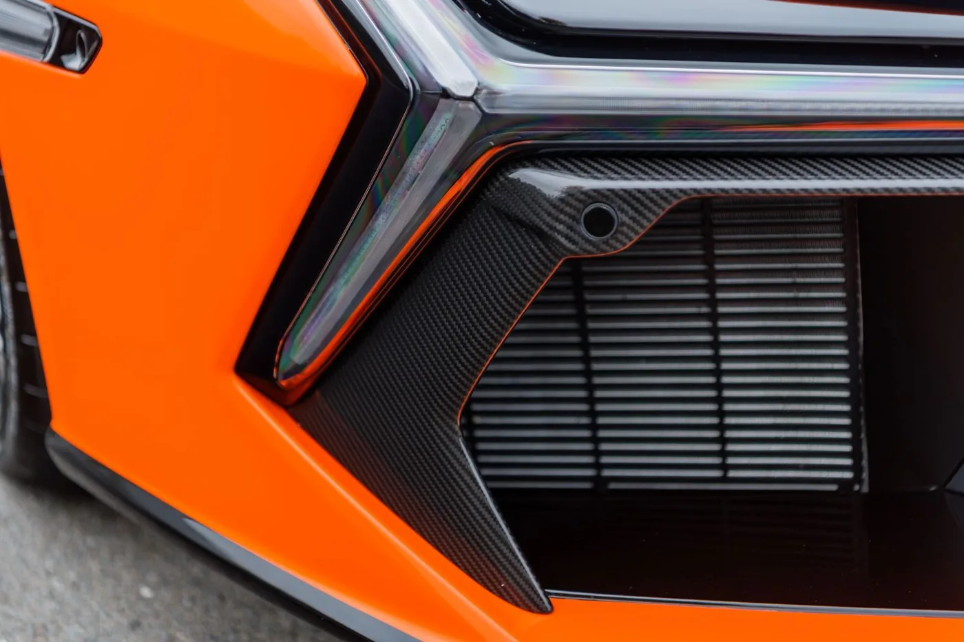 2025 Lamborghini Revuelto proposée par un spécialiste de la supercar à Gronau, Allemagne, photo 11 sur 25