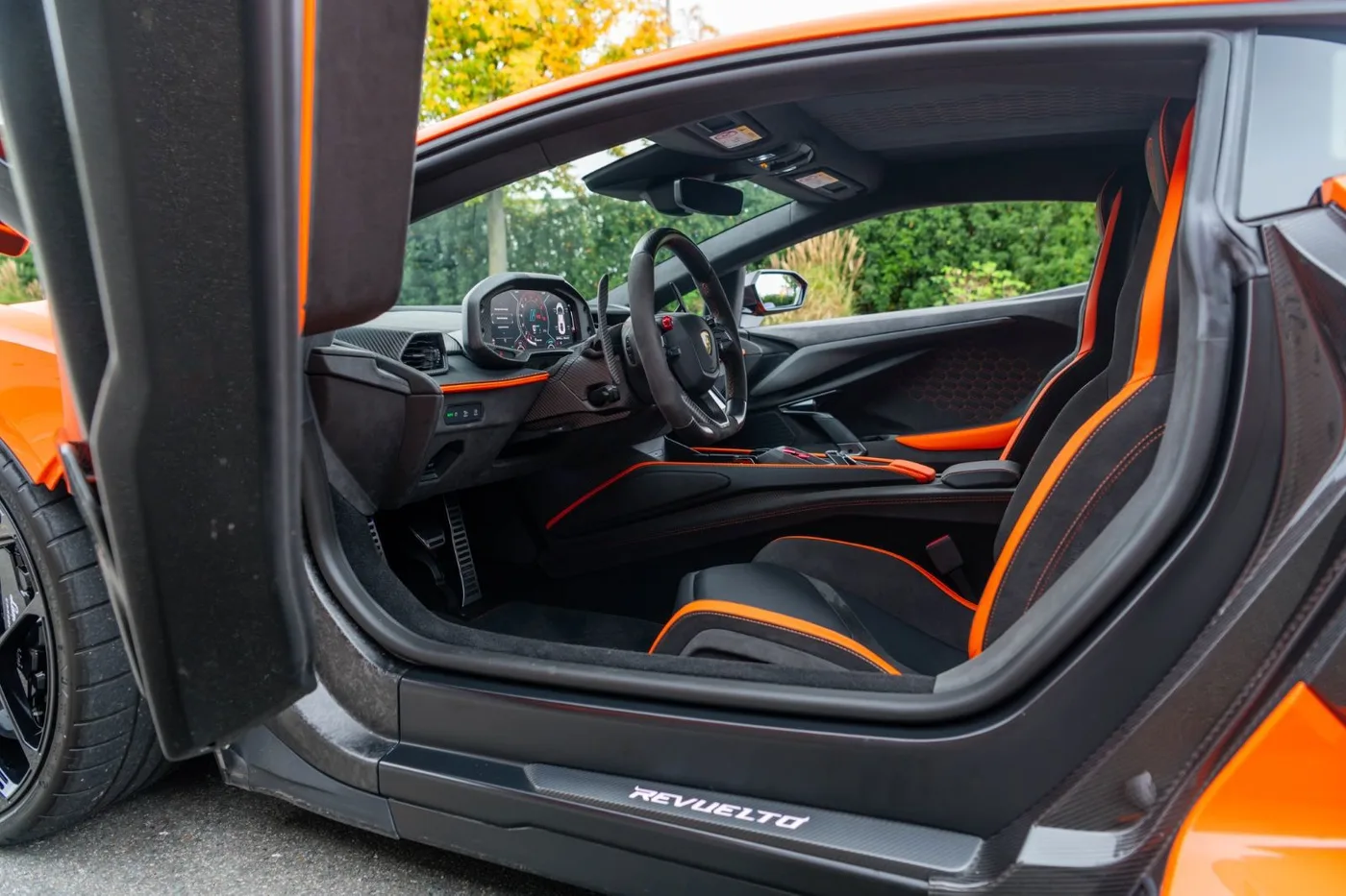 2025 Lamborghini Revuelto proposée par un spécialiste de la supercar à Gronau, Allemagne, photo 16 sur 25