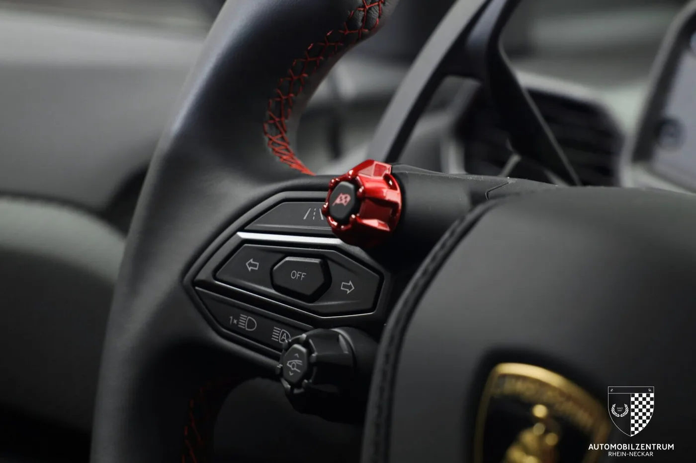 2025 Lamborghini Revuelto offered by a supercar dealer in Viernheim, Germany, photo 20 of 25