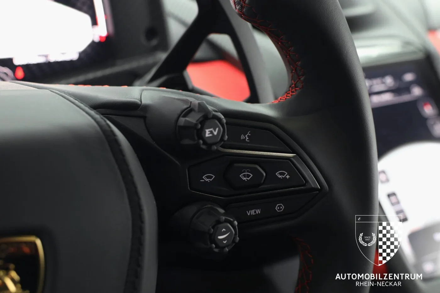 2025 Lamborghini Revuelto offered by a supercar dealer in Viernheim, Germany, photo 22 of 25
