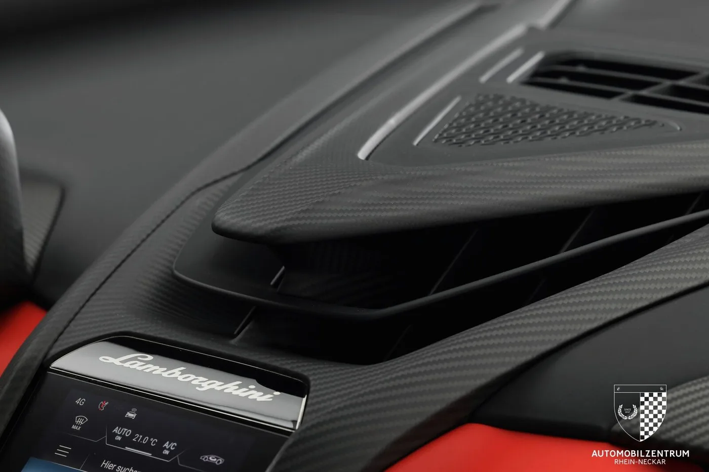 2025 Lamborghini Revuelto offered by a supercar dealer in Viernheim, Germany, photo 23 of 25