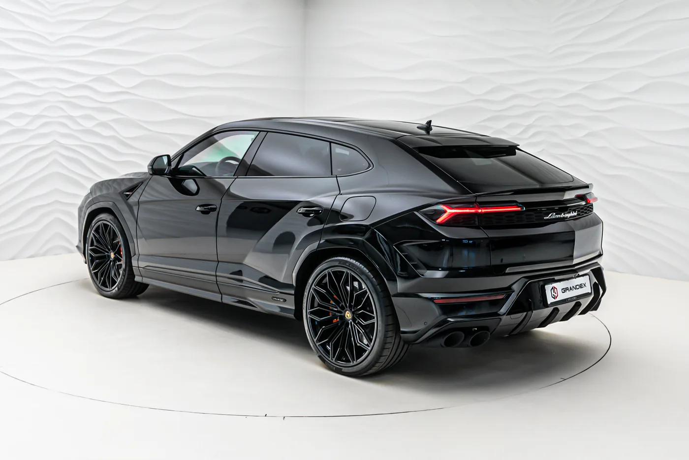 2025 Lamborghini Urus SE, Carbon-Interieurpak., Advanced 3D B&O angeboten von einem Fachhändler in Sengenthal, Deutschland, Foto 4 von 25