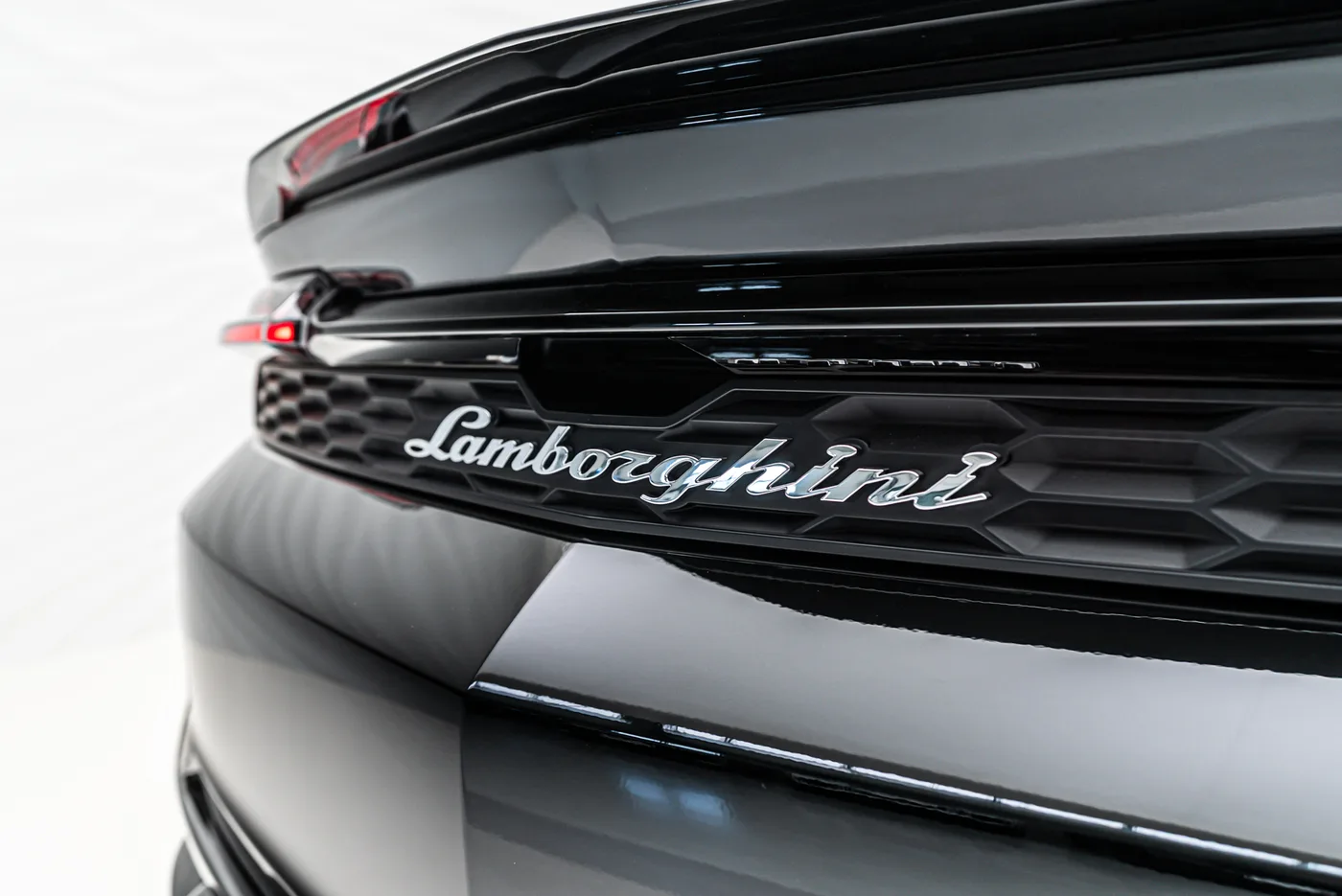 2025 Lamborghini Urus SE, Carbon-Interieurpak., Advanced 3D B&O angeboten von einem Fachhändler in Sengenthal, Deutschland, Foto 12 von 25