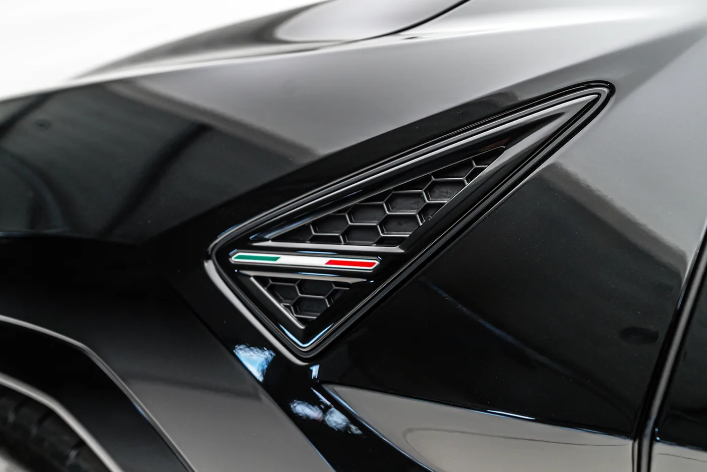 2025 Lamborghini Urus SE, Carbon-Interieurpak., Advanced 3D B&O angeboten von einem Fachhändler in Sengenthal, Deutschland, Foto 14 von 25